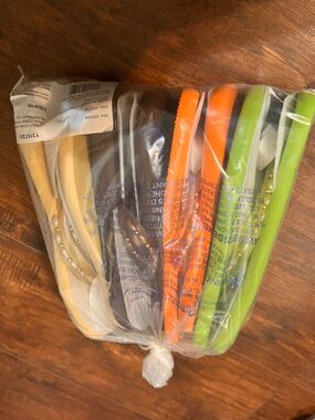 Set of Colorful beaded flip flops - Beige, brown, Orange, Green AVON size 9/10